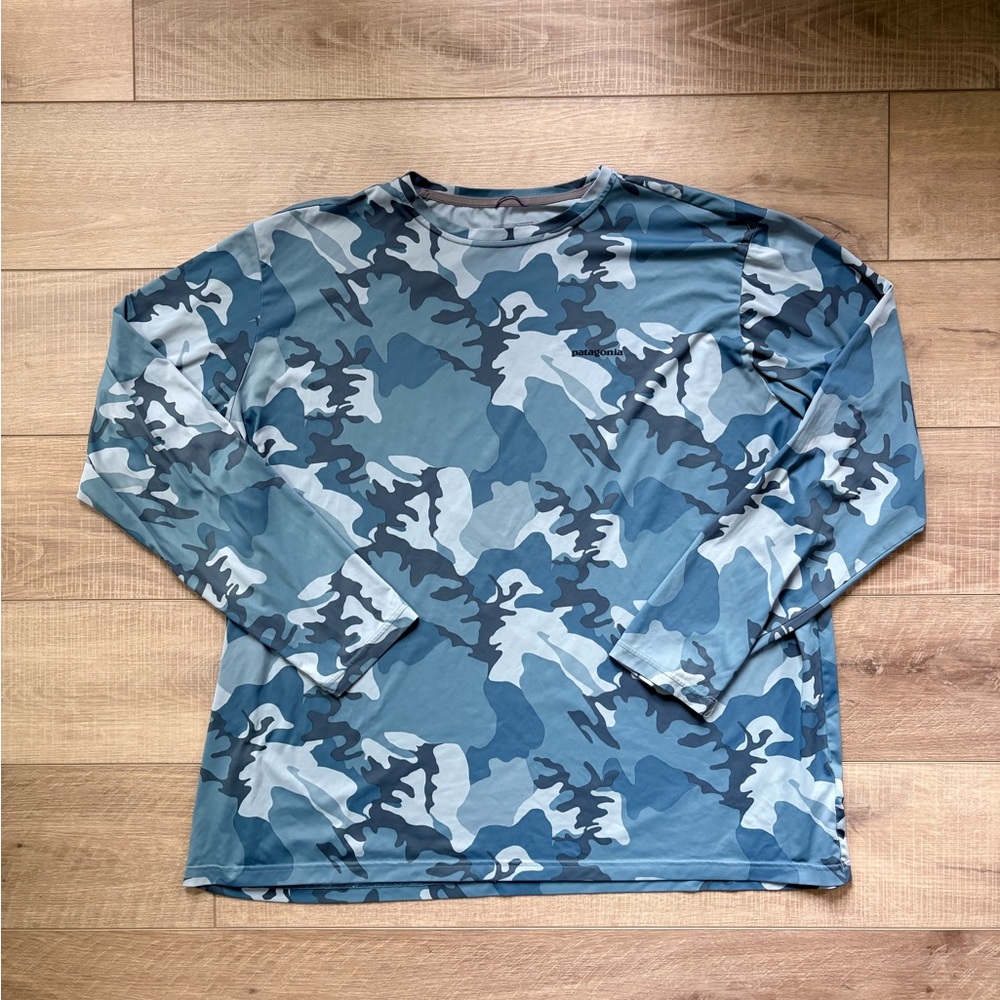 Men's Long-Sleeved Capilene® Cool Daily Fish Graphic Shirt - Picture 2 of 7